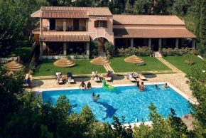 Отель Corfu Club Apartments  Гувия